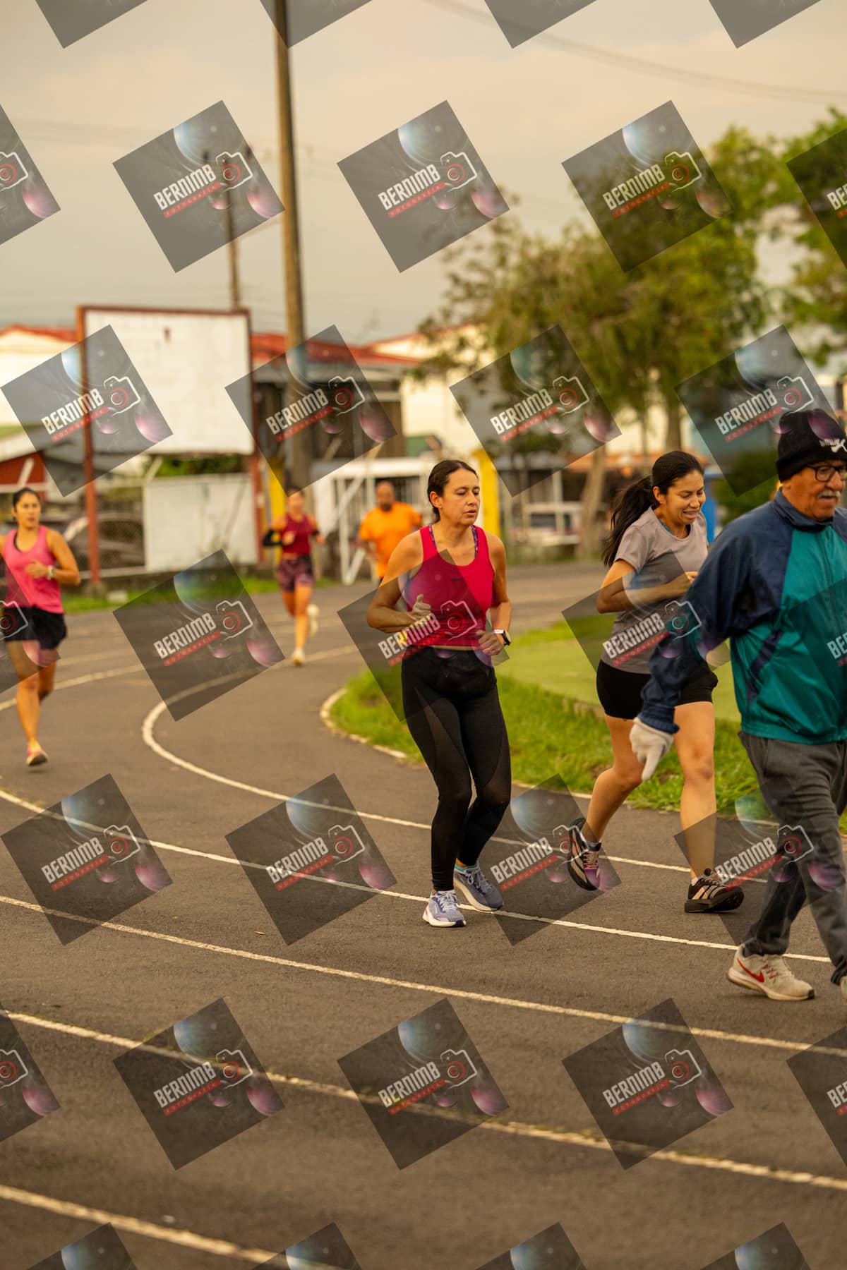 Foto de Polideportivo Santo Domingo Martes