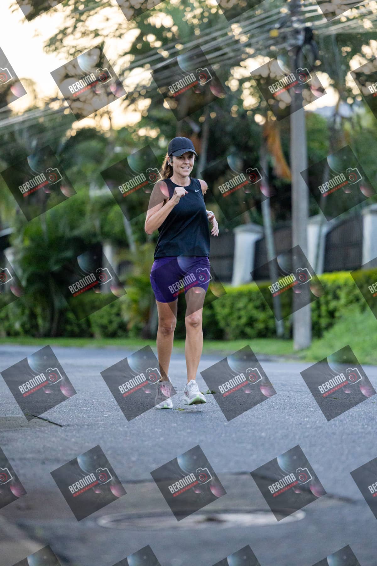 Foto de Lindora Jueves
