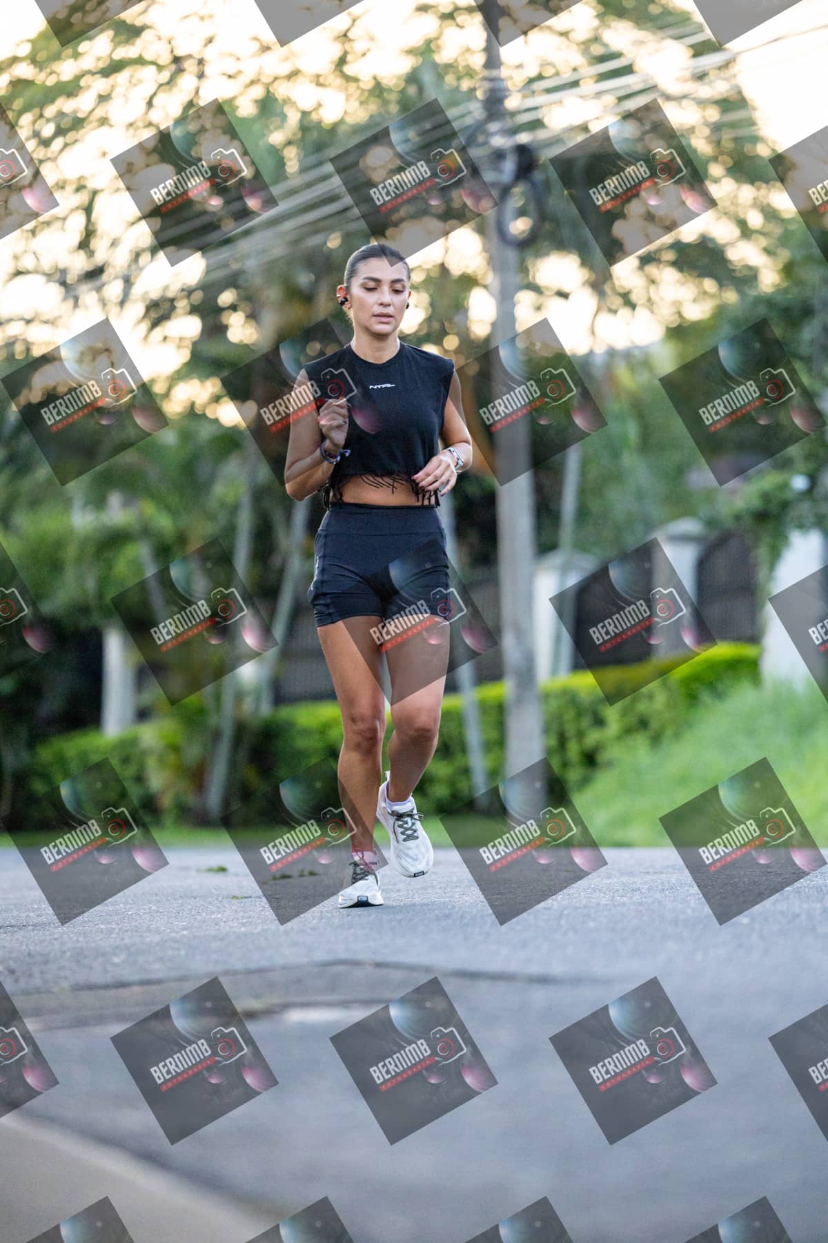 Foto de Lindora Jueves