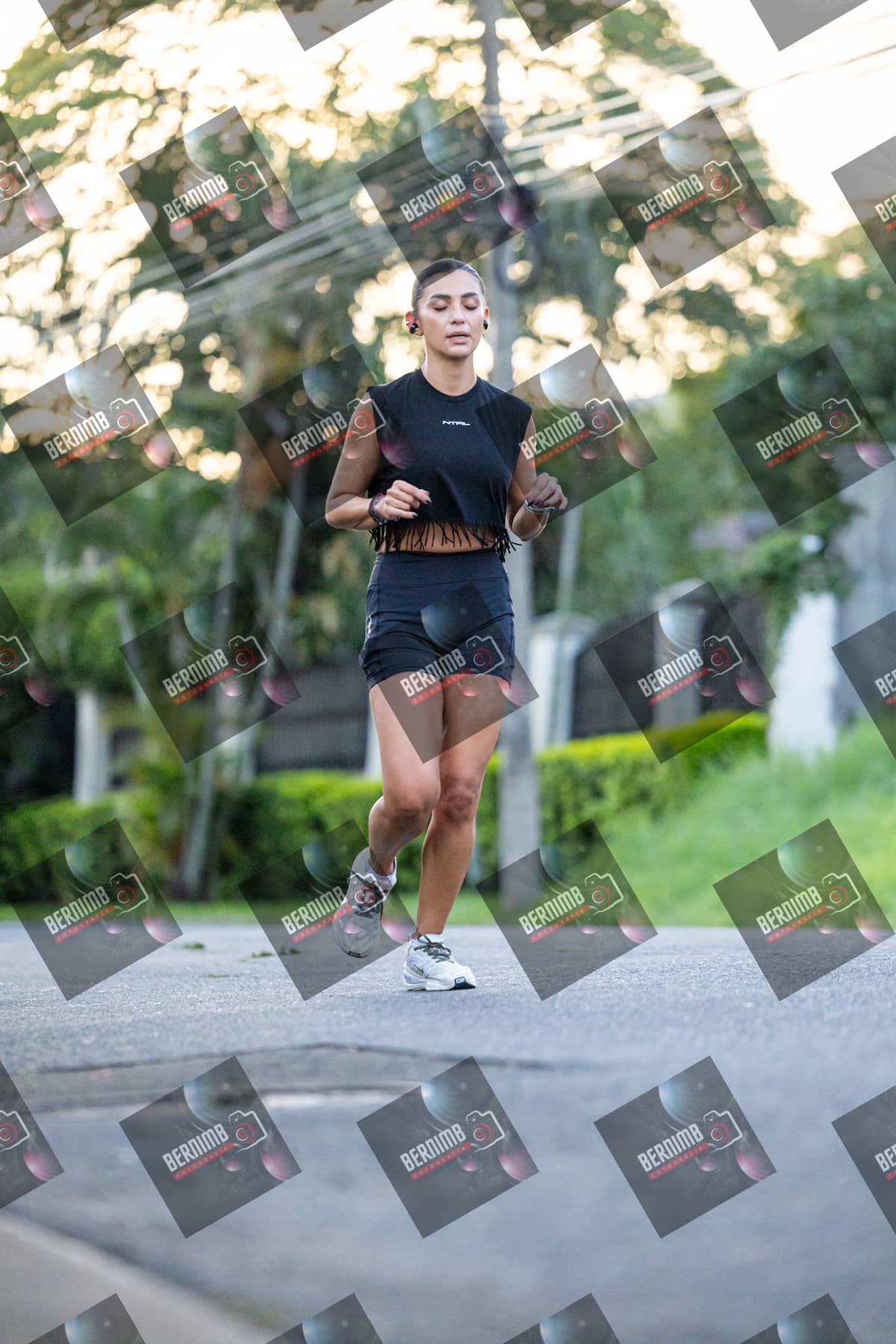 Foto de Lindora Jueves