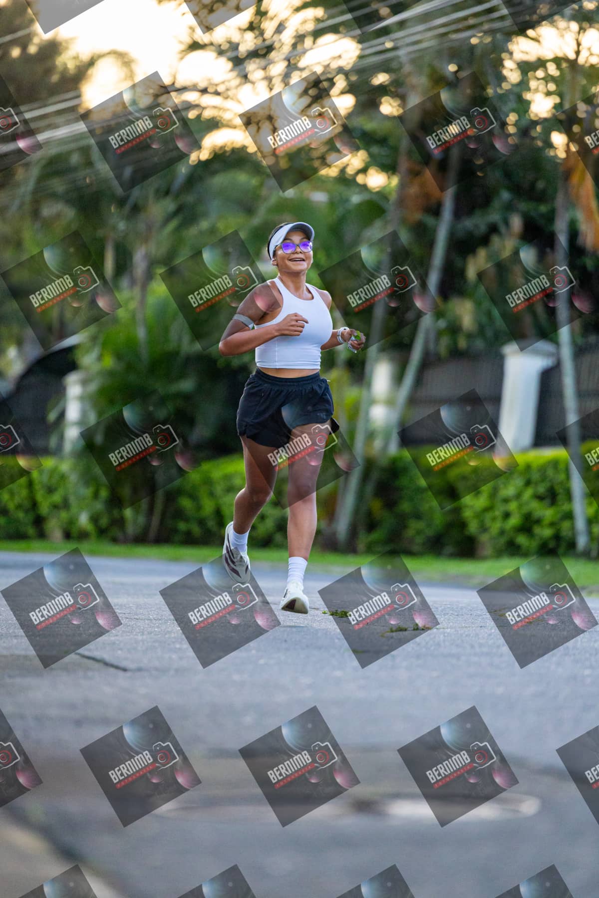 Foto de Lindora Jueves