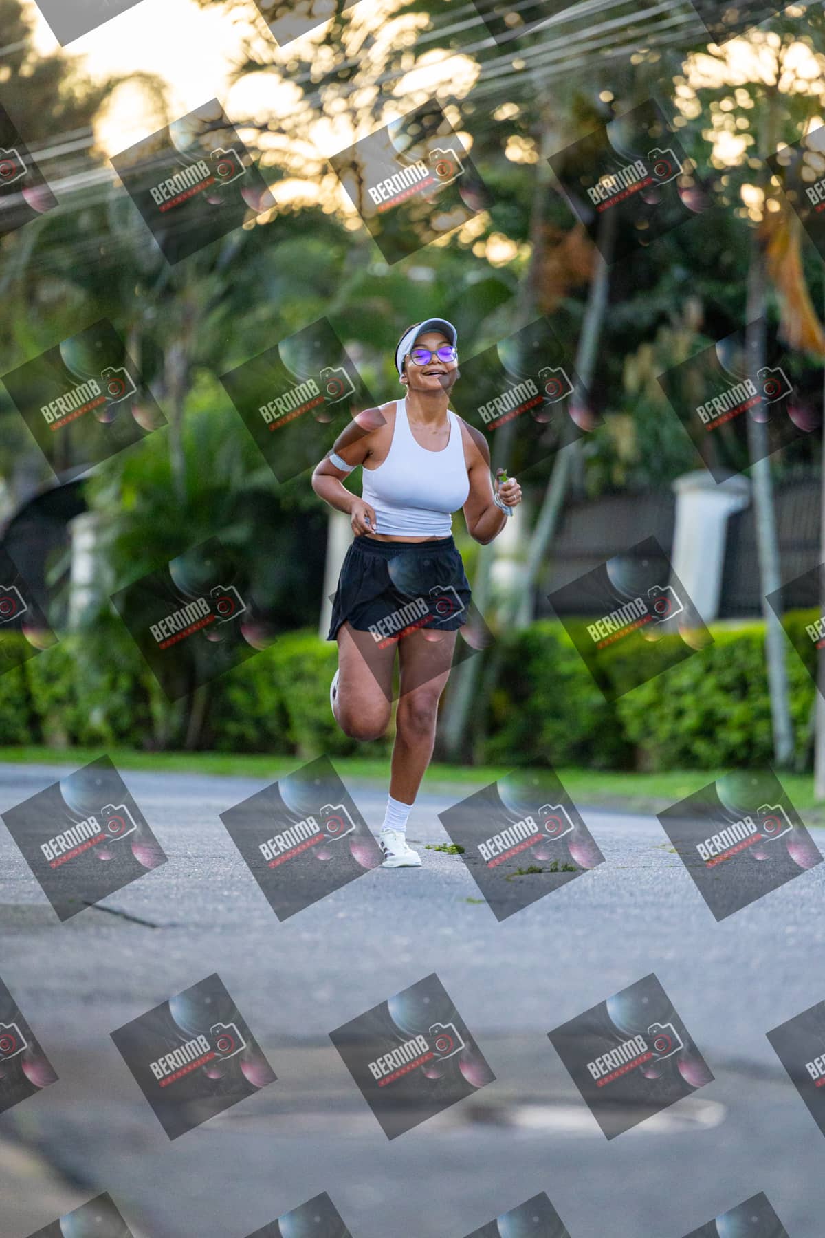 Foto de Lindora Jueves