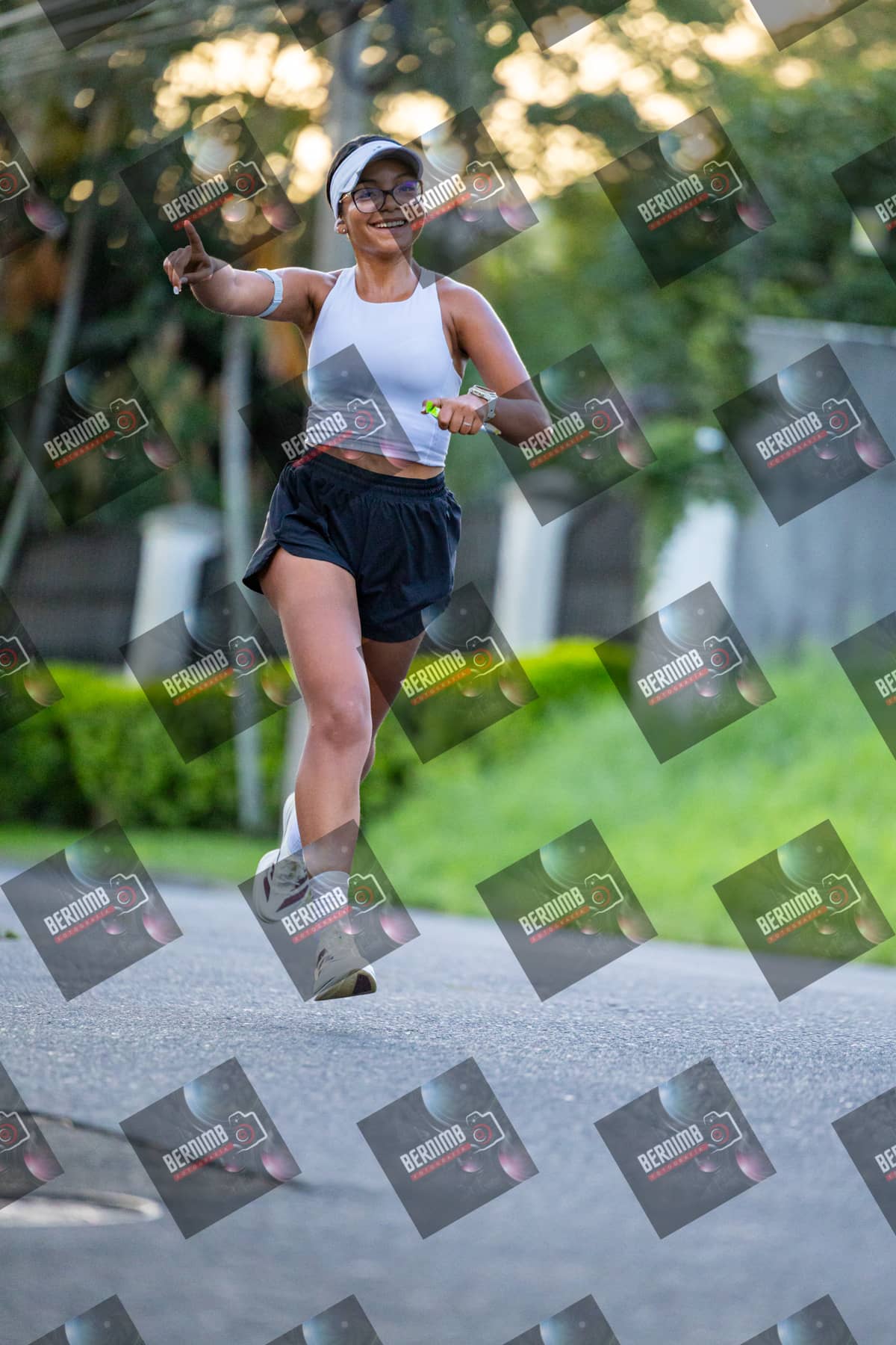 Foto de Lindora Jueves